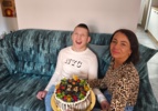 Hoci je Martin už dospelý mladý muž, bez mamy sa nezaobíde ani na chvíľu.